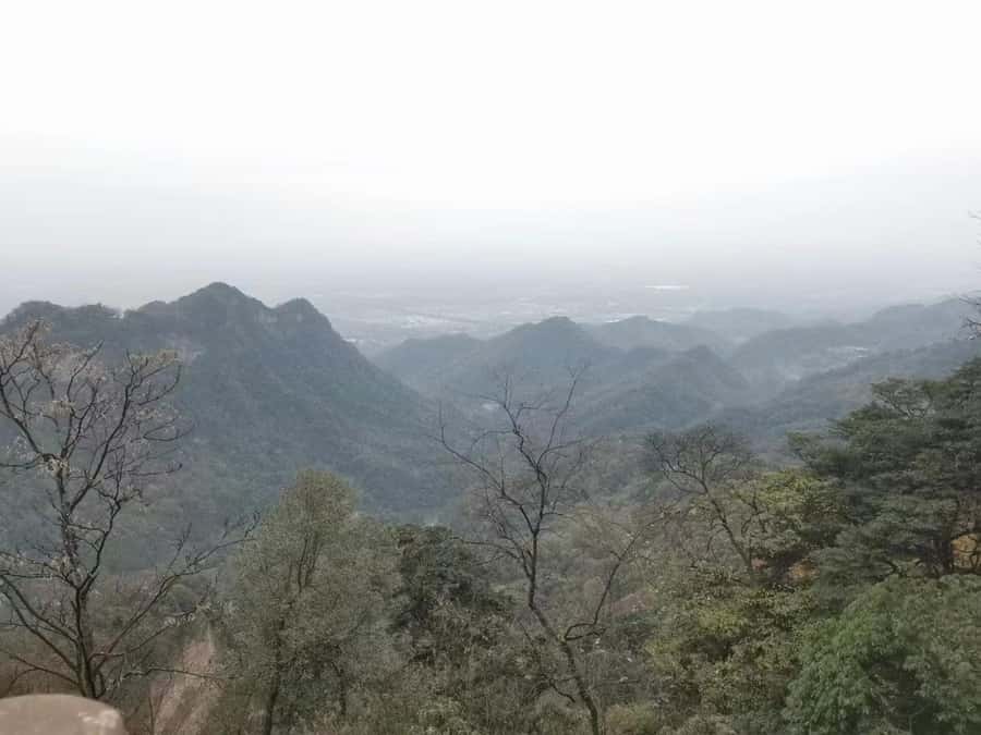 1-Day Mount Qingcheng and Dujiangyan Irrigation System Tour - Getting to Mount Qingcheng from Chengdu: the morning drive