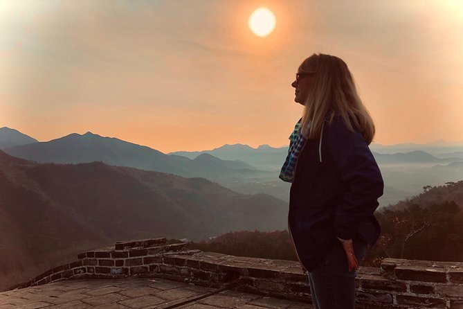 4-5 hours Wild Great Wall Layover Tour with Flexible Visit Time - The lakeside scenery: why it changes the Great Wall