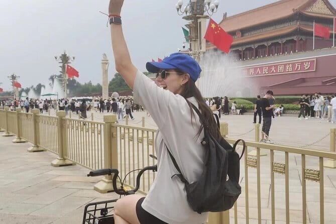 All-Inclusive Mutianyu Great Wall Hiking and Helicopter Overlook Tour - Price and value: what the $568 really covers