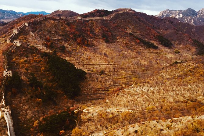 All Inclusive Private Hiking Tour from Huanghuacheng Water Great Wall to Xishuiyu - Price and logistics: what $209 really covers