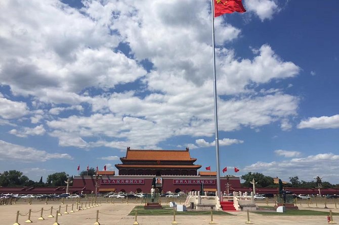 Beijing 2-Day Highlights Tour: 6 Must-See Spots+Local Delicacies - Day 2 at Mutianyu Great Wall: included rides and a smarter crowd level