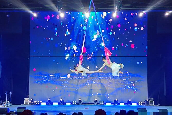 Beijing Acrobatic Show at Regal Palace Theatre (Qin Le Gong) - The 1-hour experience: what you’re really buying beyond the ticket