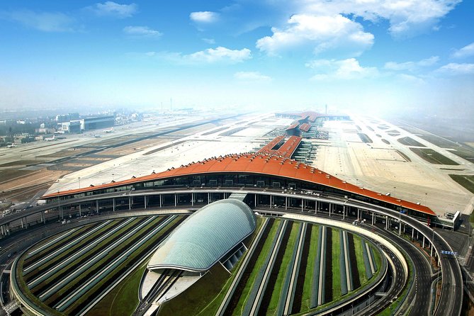 Beijing Capital International Airport Transfer: Airport (PEK) to Hotel Roundtrip - The drive from PEK to your Beijing hotel (about 1 hour)