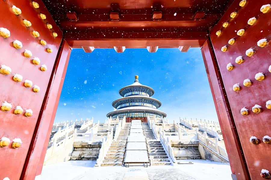 Beijing: Entry to Temple of Heaven Park - Night View on Fridays and Saturdays: Cooler Photos, Fewer Headaches