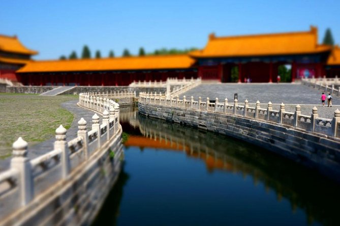 Beijing Essential Full-Day Tour including Great Wall at Badaling, Forbidden City and Tiananmen Square - Badaling Great Wall: climb time, weather risk, and cable car choices