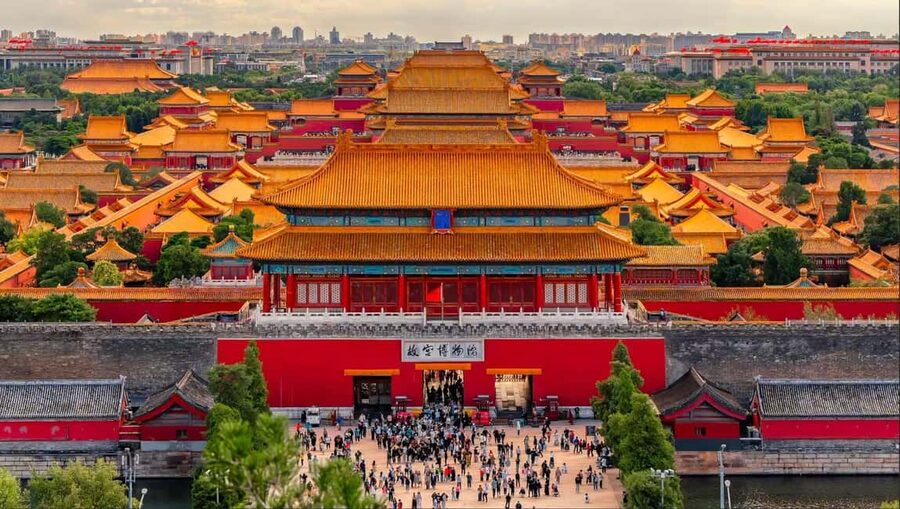Beijing:Forbidden City Tour w/Traditional Costume Experience - Package choices: 4 hours vs 6 hours, and what you’re really buying