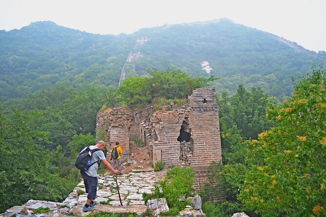 Beijing Great Wall Tour by Private Car Service with Entry Ticket - How the driver handles the small stuff that makes or breaks the day