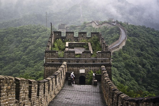 Beijing Group Coach Tour to Mutianyu Great Wall Without Lunch - Watchtowers and photo strategy: how to get the shots without rushing