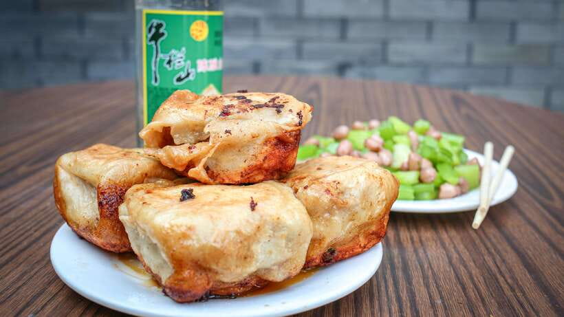 Beijing: Hidden Gems Guided Food Tour with Beer and Tastings - How the tour actually feels: a proper food evening in old Beijing