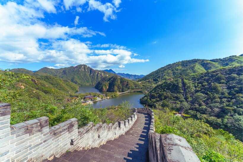 Beijing: Huanghuacheng Lakeside Great Wall Bus/Private Tour - Why Huanghuacheng Feels Different From the Usual Great Wall Stops
