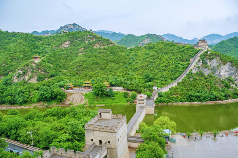 Beijing: Huanghuacheng Lakeside Great Wall Bus/Private Tour - The Huanghuacheng Water Great Wall Walk: How to Spend Your Time