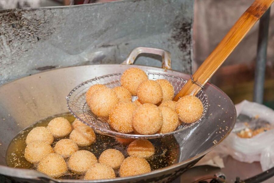 Beijing: Hutong Culinary Walking Tour with 15+ Tastings - Starting at Dongsi Subway Exit B and Entering Hutong Life