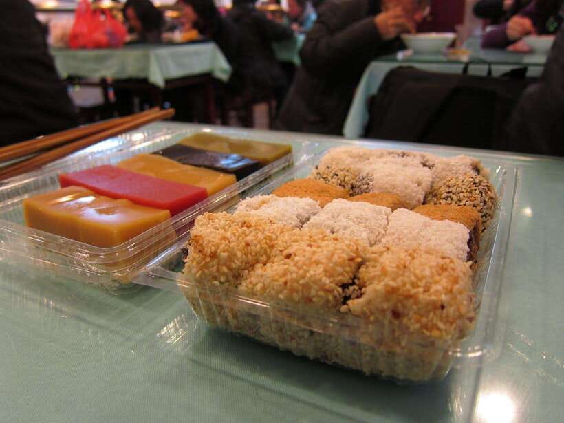 Beijing Hutong Food Crawl Delights: Peking duck, Hotpot&More - Roadside Snacks Along the Way: Small Bites, Big Variety