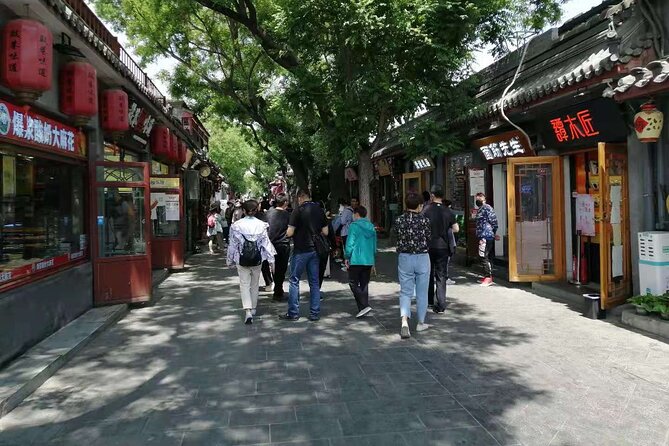 Beijing Hutongs Walking Tour - Nanluogixiang lanes: a Yuan-dynasty mood on foot