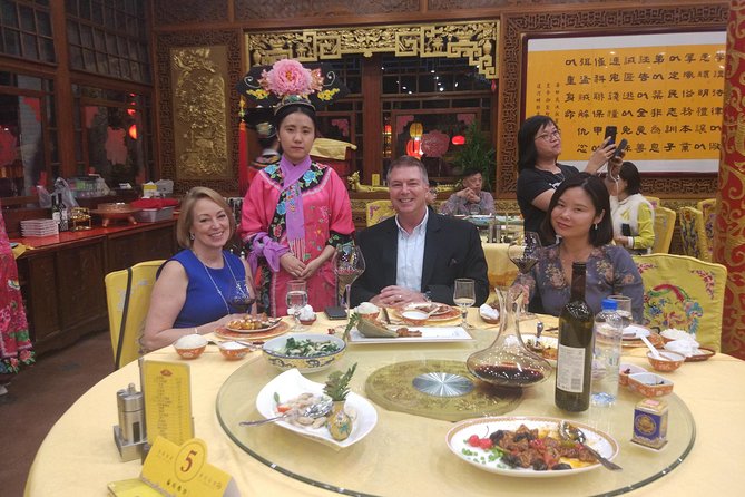Beijing Imperial Dining Experience at Bai Jia Da Yuan Restaurant with Houhai Lake Bar Tour - Live opera cameos at 7:00 pm (and why they feel different here)