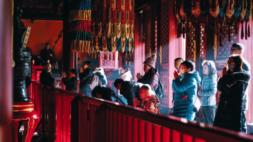 Beijing: Lama Temple (Yonghe Temple) Admission Ticket - Yonghe Temple’s “two sides”: architecture and everyday worship
