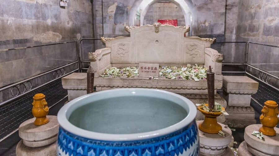 Beijing: Longqing Gorge, Ming Tombs & Lunch Private Day Tour - FAQ