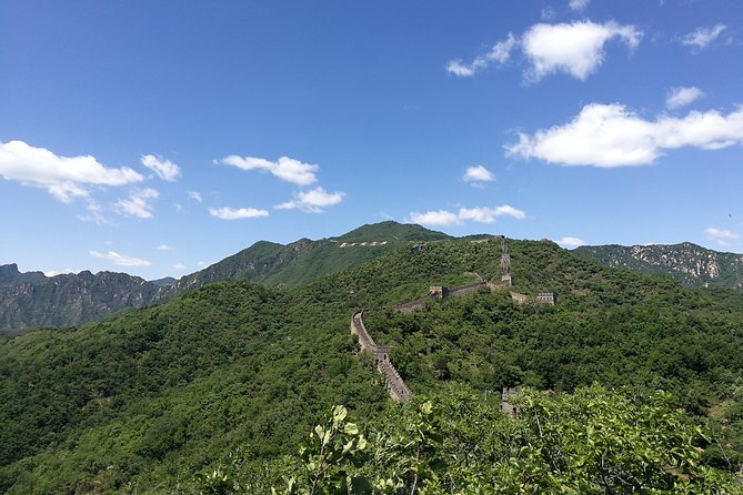 Beijing Mutianyu Great Wall and Food Tour - Licensed Guide Quality and the Julia Factor