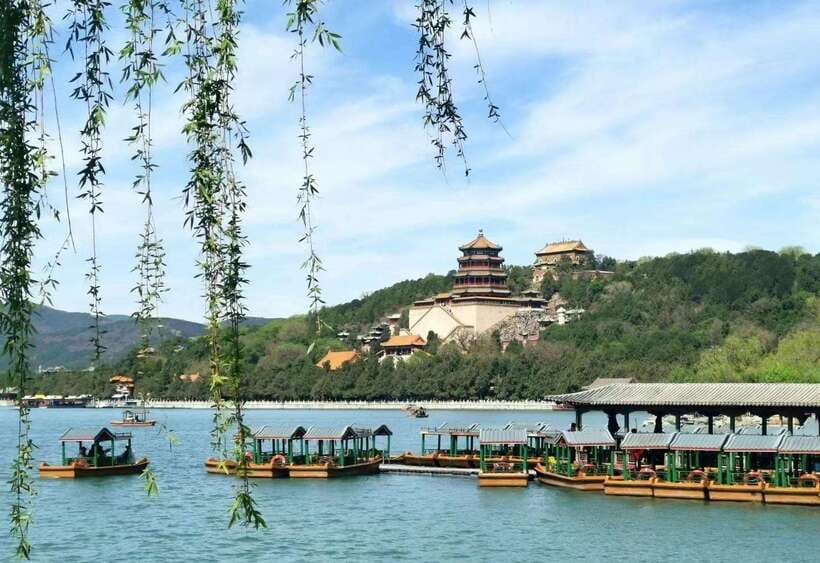 Beijing: Mutianyu Great Wall and Summer Palace Private Tour - Your guide: English support and on-the-ground problem solving