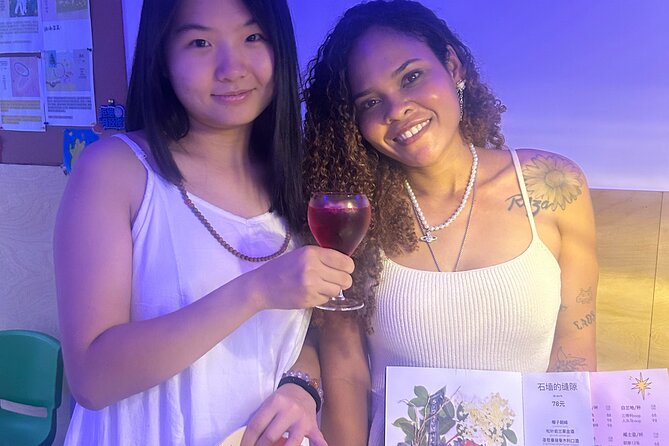 Beijing Nightlife with a Local Friend Bars Social and Culture - The first themed stop: ancient-bar style divination and fortune reading