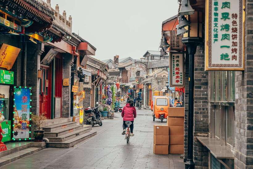 Beijing: Panda House w/Great Wall or City Sites Private Tour - Tian’anmen Square and Forbidden City option: more time for palace details