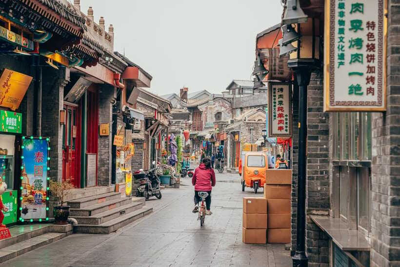 Beijing: Panda House w/Great Wall or City Sites Private Tour - Price and value: why $144 per person can work