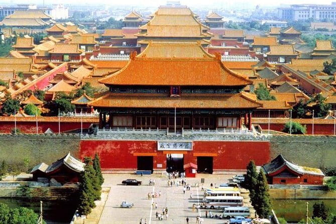 Beijing Private Tour: Forbidden City, Tiananmen & Summer Palace - Summer Palace in 2 hours: imperial garden highlights and water views