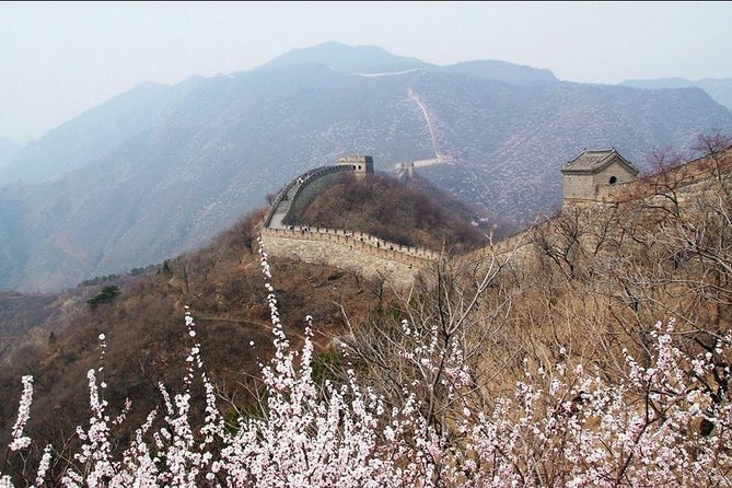 Beijing Private Tour to Mutianyu Great Wall and 798 Art District - Cable car round trip or ski lift + toboggan: included, so choose your mood