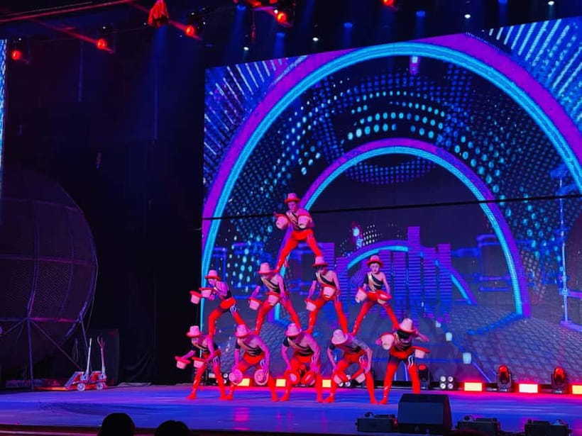 Beijing: Qinle Palace Acrobatics Show Ticket - Qinle Palace’s Han Palace look, powered by big stage tech