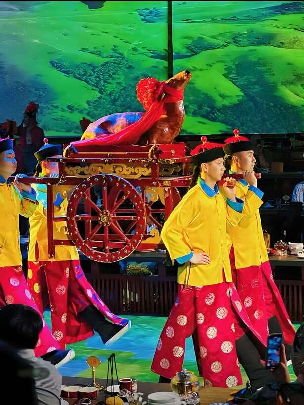 Beijing Royal Banquet with Chinese culture prefermance - 5 Key Reasons This Royal Banquet Works