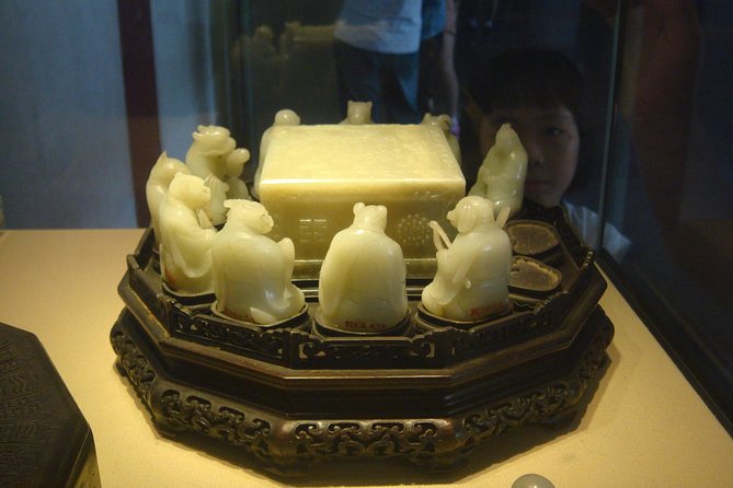 Beijing's Forbidden City with Special Viewing of Treasure Gallery and the Great Wall Ruins at Badaling - Who should book this tour (and who should skip it)