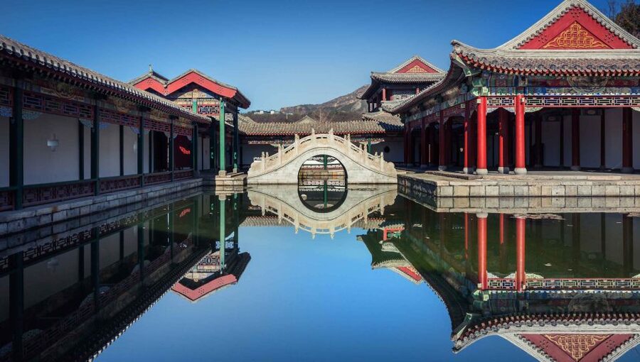 Beijing: Simatai Great Wall & Gubei Water Town Private Tour - Door-to-door pickup that actually saves your energy