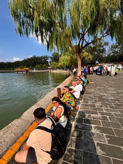 Beijing: Summer Palace 3 Hours Guided Tour with Entry Ticket - Getting there and entering without wasting your morning