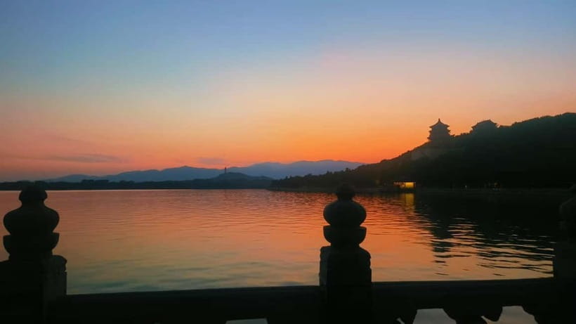 Beijing: Summer Palace Highlight Walking Tour - North Palace Gate and Suzhou Street: get your bearings first