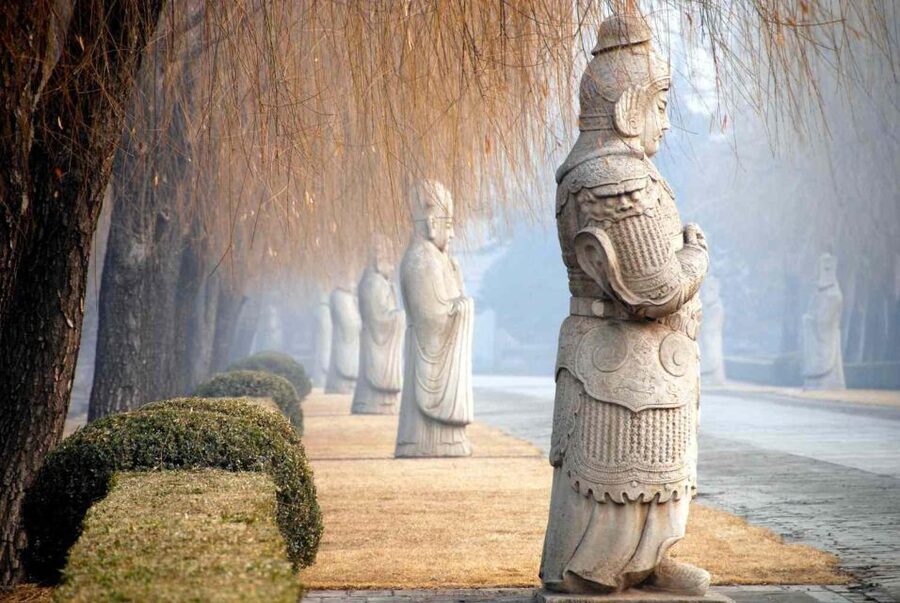 Beijing: Summer Palace, Sacred Road&Ming Tombs Private Tour - Summer Palace: Long Corridor, Marble Boat, Kunming Lake, and Cixi’s big plan