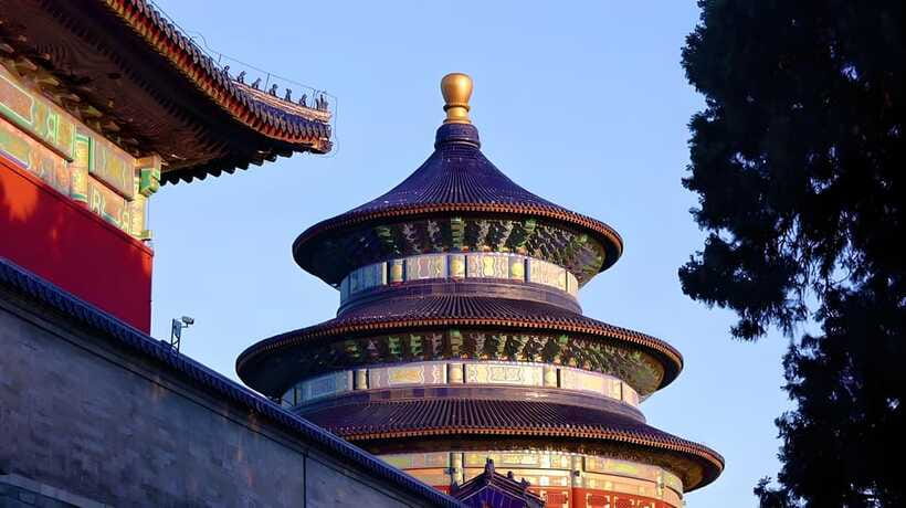 Beijing: Temple of Heaven Park ticket(day tour/guide opt) - Food breaks that fit the flow: cake, ice cream, tanghulu, and shabu-shabu