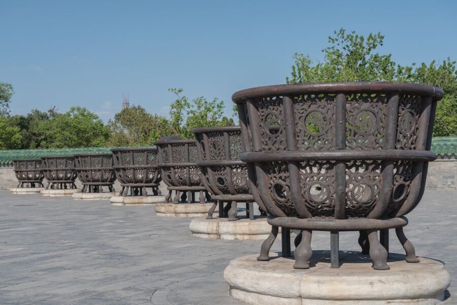 Beijing:Temple of Heaven Private Tour w/Option Show & Dinner - Acrobatics, Pearl Market, and Peking duck: why the add-ons feel natural here
