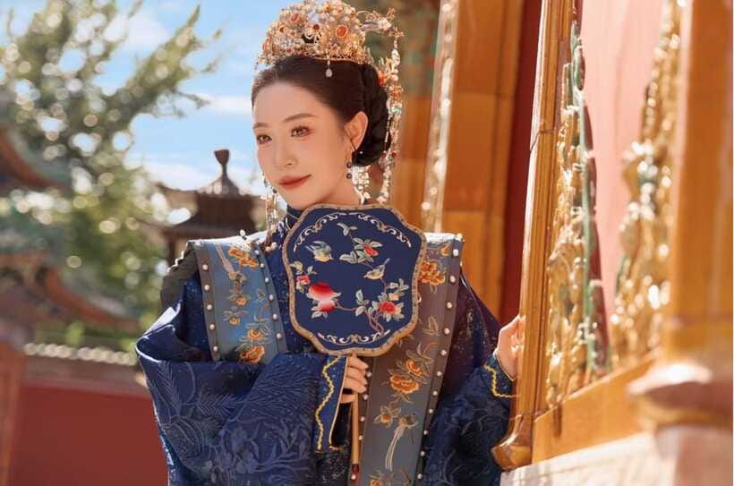 Beijing: Traditional Chinese Costume Makeover & Photo Shoot - Transport and extras: how to handle offers that don’t feel right