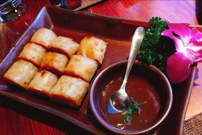 Beijing Traditional Hot Pot Dinner and VIP seated Acrobatic show - VIP acrobatics at Chaoyang Theatre: what you’ll see and how to prep