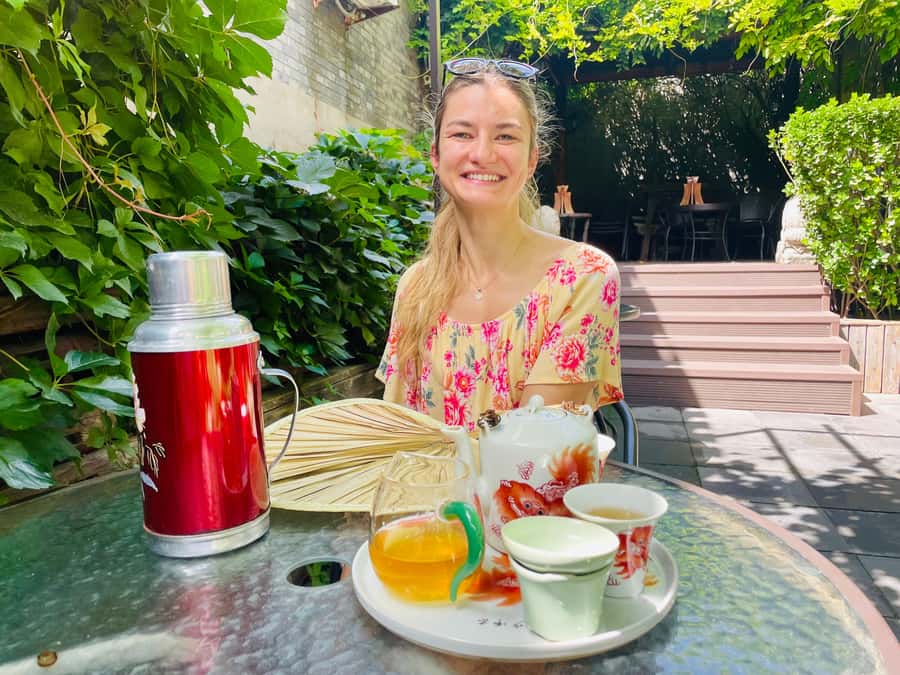 Bite and Stroll: Brunch Tour in Old Town Beijing! - Why Xisi Feels Like Real Beijing at Brunch Time
