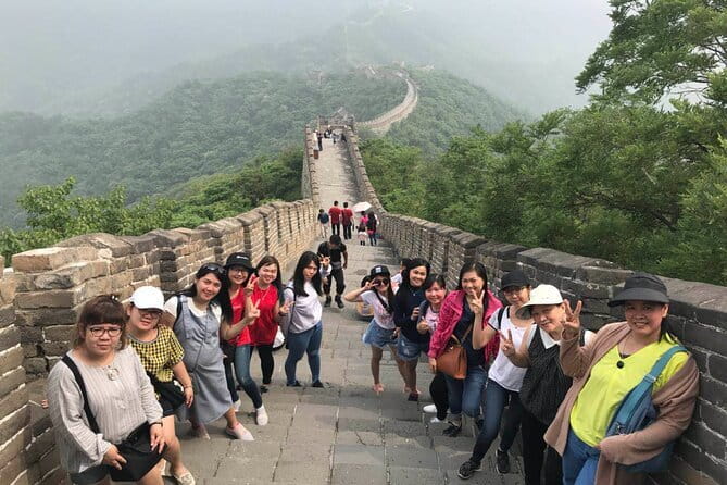 BusDa-Mutianyu Great Wall Sightseeing Full-day Bus Tours - The 8-hour bus day: simple logistics, real value
