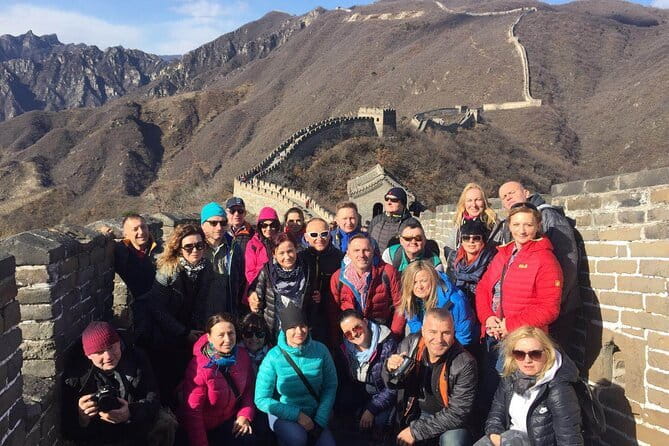 BusDa-Mutianyu Great Wall Sightseeing Full-day Bus Tours - Guide help that makes the day feel effortless