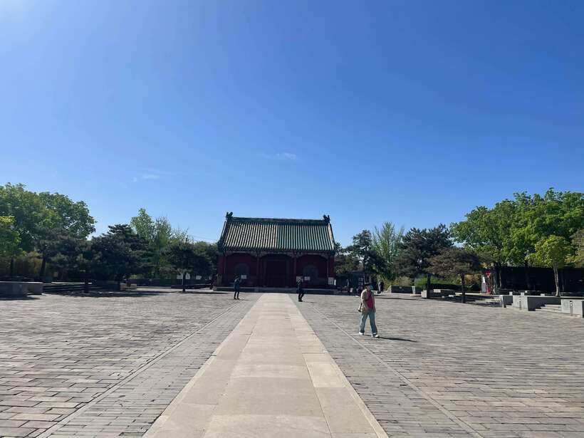 Chinese Kungfu class in old temple beside Forbidden Ci - Entering Pudusi: A Hutong Kungfu Class by the Forbidden City East Gate