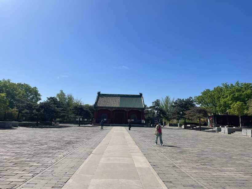 Chinese Kungfu class in old temple beside Forbidden Ci - Your One-Hour Kungfu Lesson: Basics, Form Corrections, and Practical Use