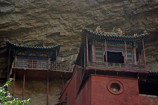 Datong Yungang Grottoes and Hanging Monastery 1-day from Beijing by Train - Hengshan Hanging Temple: how a cliff holds Buddhism, Taoism, and Confucianism