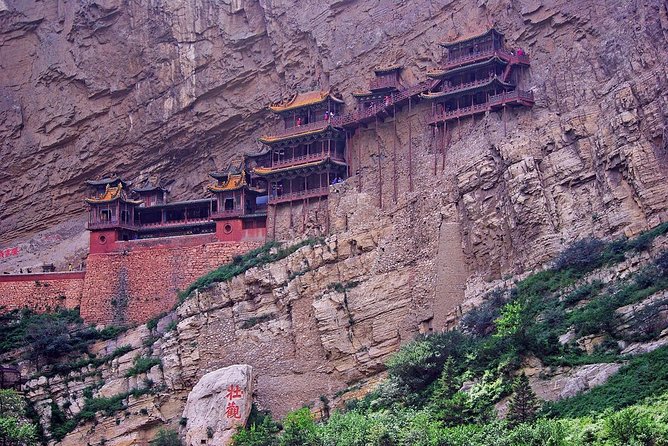 Datong Yungang Grottoes and Hanging Monastery 1-day from Beijing by Train - Best timing for Yungang and Hanging Monastery in March–October crowds