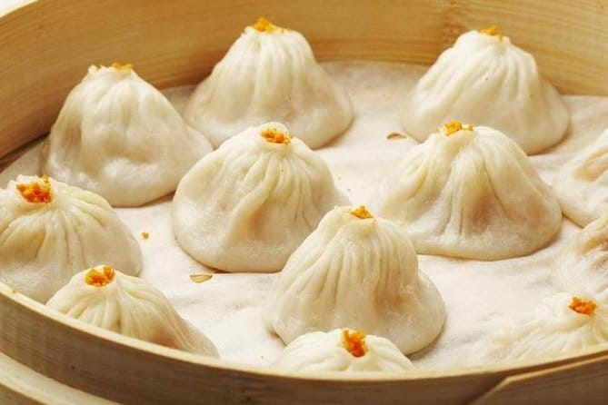 Din Tai Fung Dinner and VIP Class River Cruise Experience in Shanghai - The Bund stop: colonial-era context without turning it into a classroom