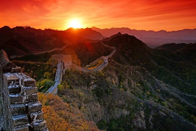 Early Bird Great Wall Private Tour with Chinese Breakfast from Beijing - The private car ride: comfort first, stress last