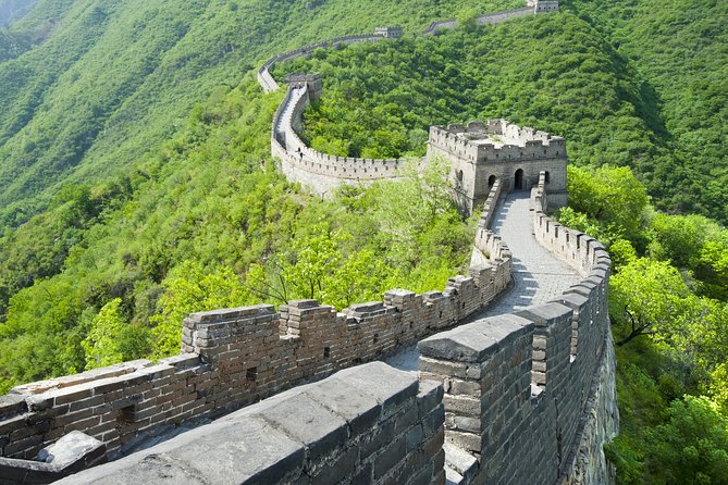 Great Wall Hiking Tour from Beijing: Simatai West to Jinshanling - Simatai West: the 3-hour moderate hike with real tower variety