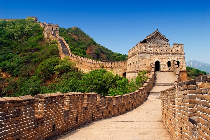 Great Wall Hiking Tour from Beijing: Simatai West to Jinshanling - Lunch with local farmers: a break that feels connected, not staged